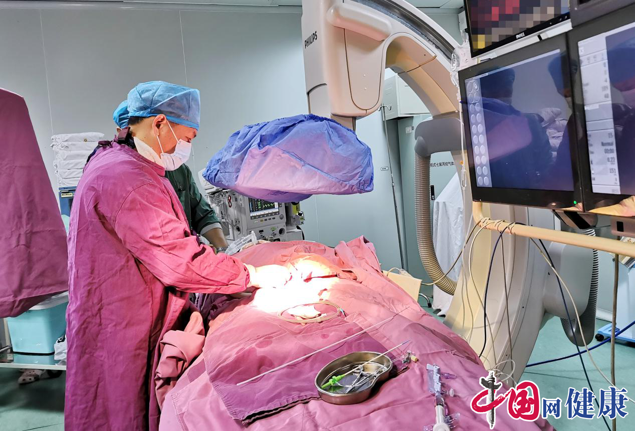 柳州市人民医院完成房间隔缺损封堵术