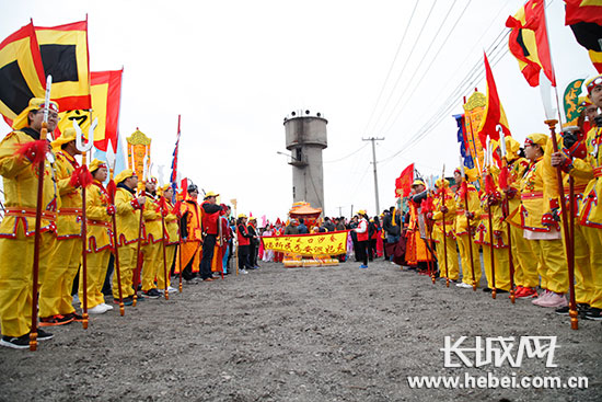 唐山曹妃甸举行春季妈祖庙会暨首届妈祖女神开海节。长城网 邢丁 摄